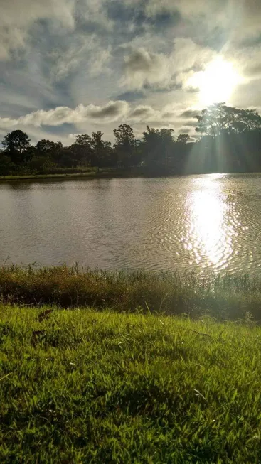 Foto 1 de Fazenda/Sítio com 2 Quartos à venda, 70m² em Zona Rural, Angatuba