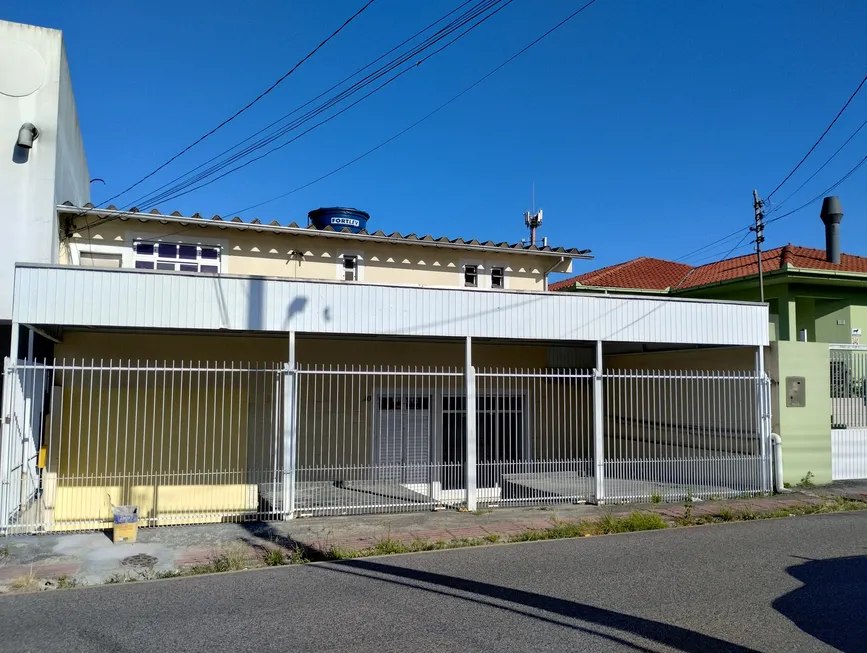 Foto 1 de Imóvel Comercial com 3 Quartos para alugar, 175m² em Praia Comprida, São José