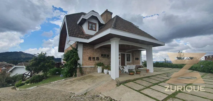 Foto 1 de Casa de Condomínio com 4 Quartos à venda, 375m² em Recanto Araucária, Campos do Jordão