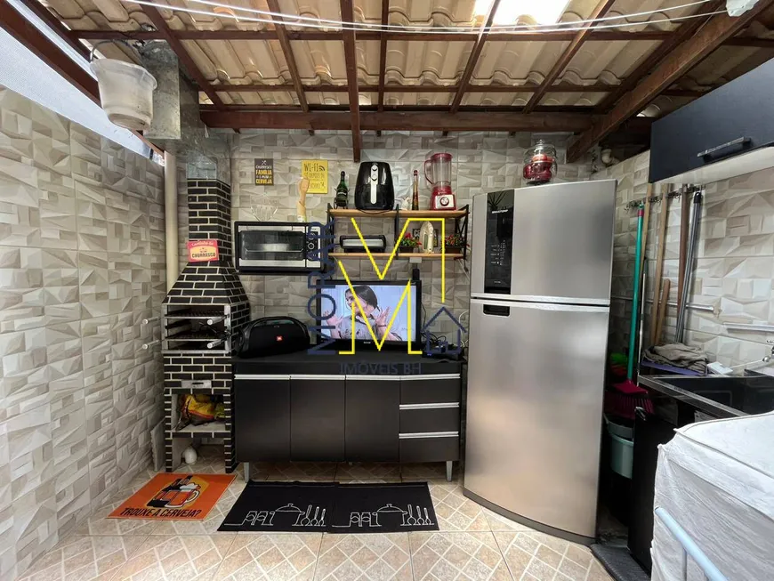 Foto 1 de Casa com 2 Quartos à venda, 60m² em Santa Mônica, Belo Horizonte