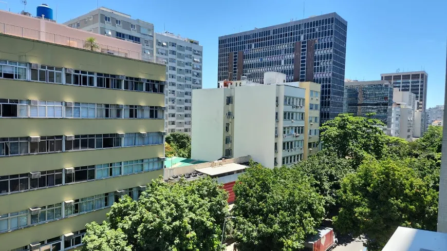 Foto 1 de Apartamento com 2 Quartos à venda, 60m² em Ipanema, Rio de Janeiro