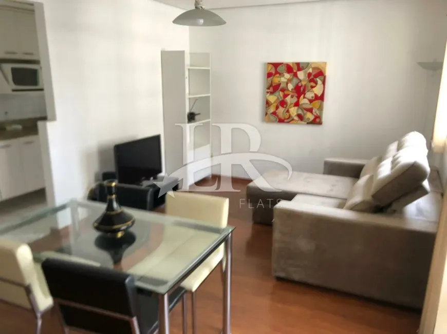 Foto 1 de Flat com 2 Quartos para alugar, 65m² em Moema, São Paulo