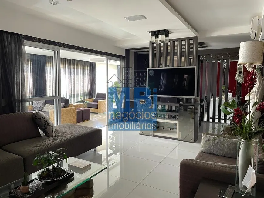 Foto 1 de Apartamento com 3 Quartos à venda, 230m² em Indianópolis, São Paulo