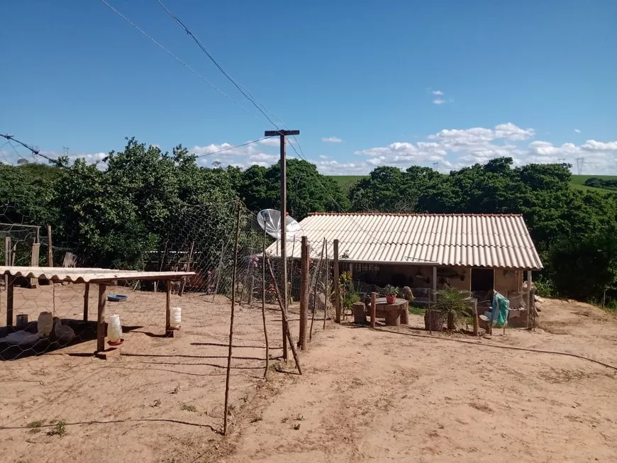 Foto 1 de Fazenda/Sítio com 2 Quartos à venda, 80m² em Area Rural de Itapetininga, Itapetininga