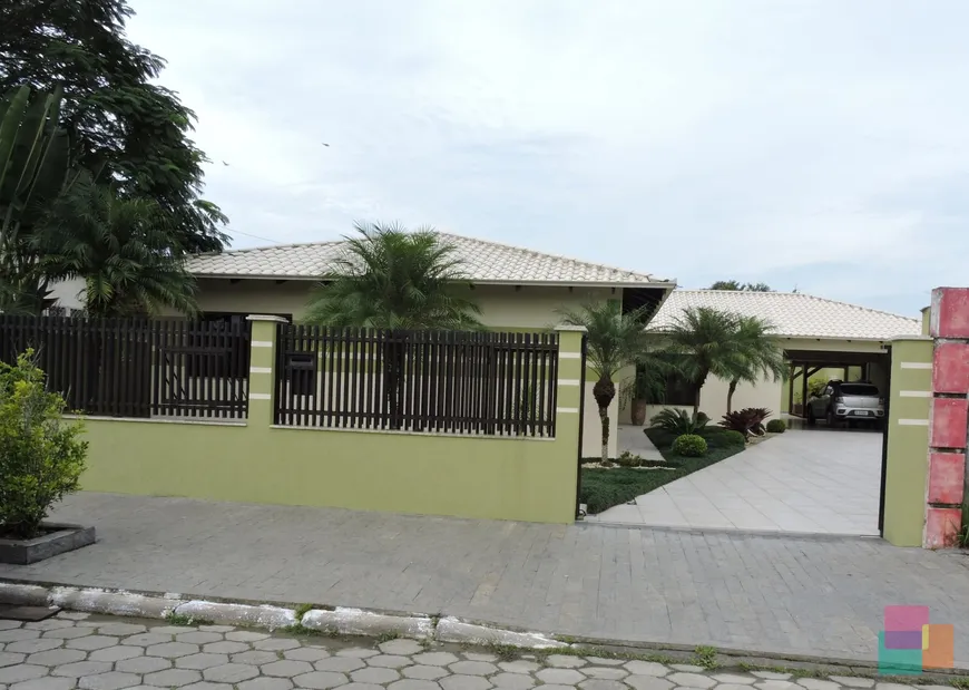 Foto 1 de Casa com 5 Quartos à venda, 288m² em São José do Acaraí, São Francisco do Sul