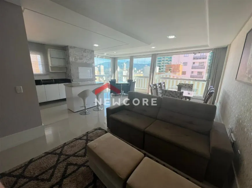 Foto 1 de Apartamento com 3 Quartos à venda, 134m² em Meia Praia, Itapema