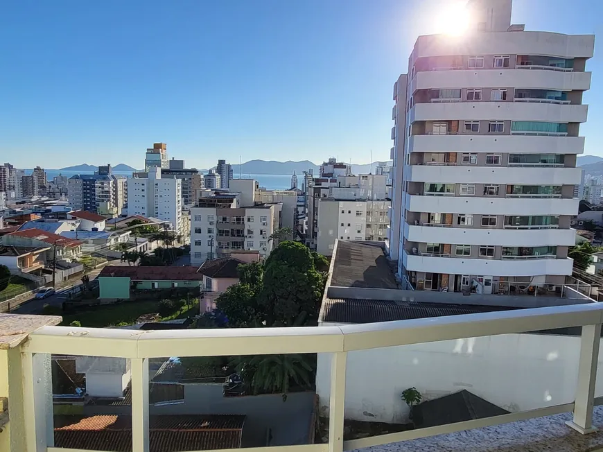 Foto 1 de Apartamento com 2 Quartos à venda, 71m² em Estreito, Florianópolis