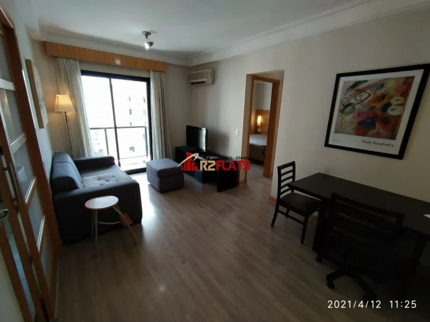 Foto 1 de Flat com 1 Quarto à venda, 45m² em Moema, São Paulo