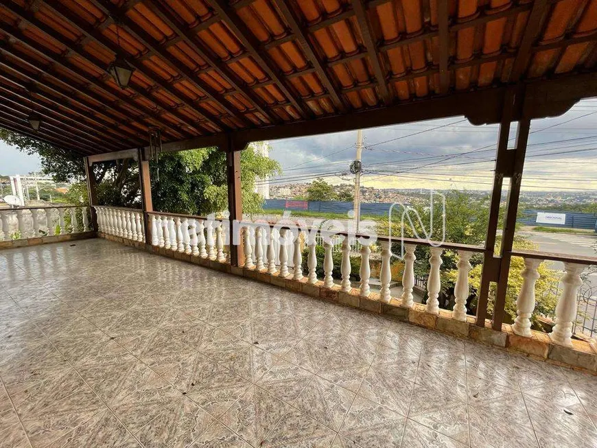 Foto 1 de Casa com 6 Quartos à venda, 442m² em Palmeiras, Belo Horizonte