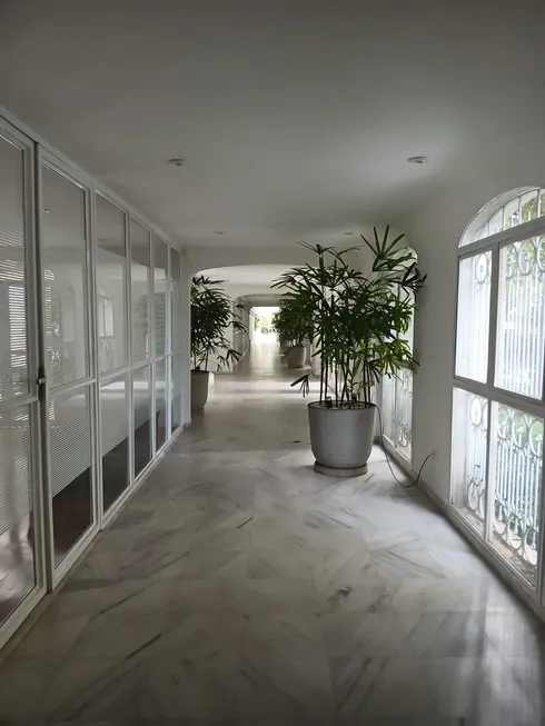 Foto 1 de Apartamento com 3 Quartos para alugar, 189m² em Morro dos Ingleses, São Paulo
