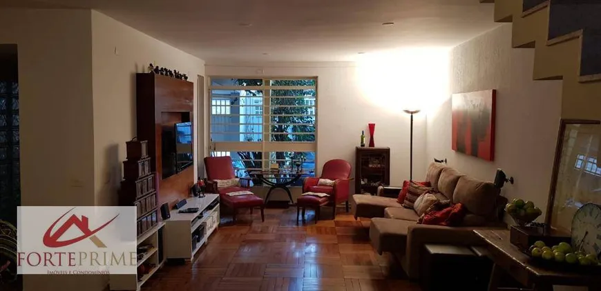 Foto 1 de Casa com 2 Quartos à venda, 220m² em Brooklin, São Paulo