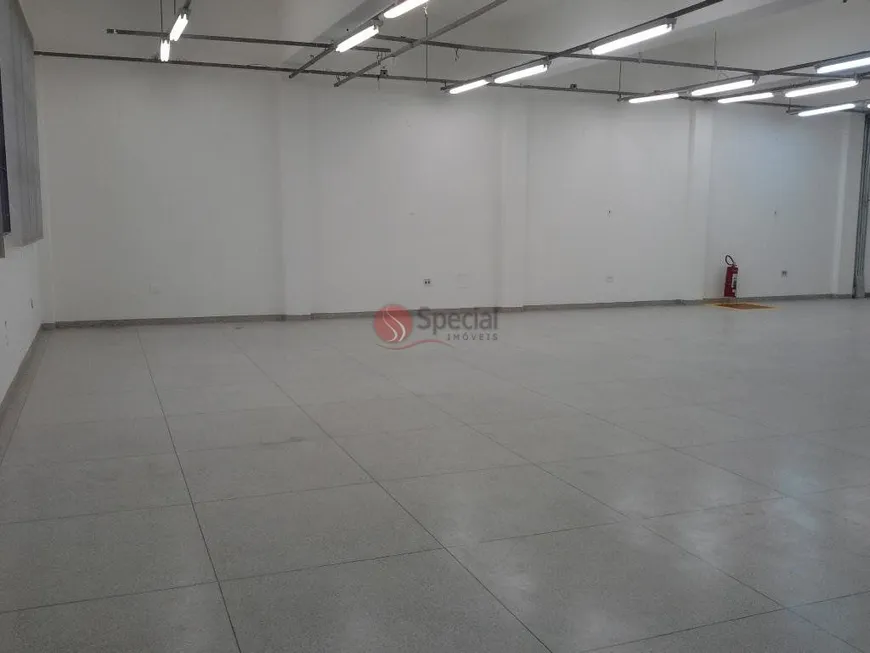 Foto 1 de Prédio Comercial à venda, 1350m² em Vila Carrão, São Paulo