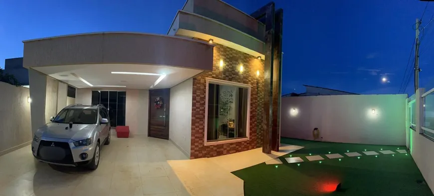 Foto 1 de Casa de Condomínio com 3 Quartos à venda, 240m² em Taguatinga Norte, Brasília