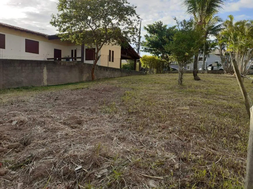 Foto 1 de Lote/Terreno à venda, 360m² em Vila Capri, Araruama