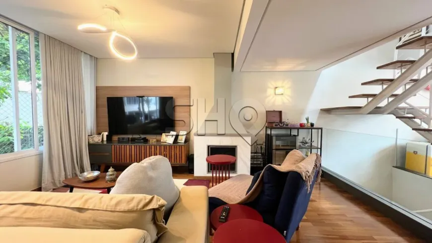 Foto 1 de Casa de Condomínio com 3 Quartos à venda, 249m² em Vila Romana, São Paulo