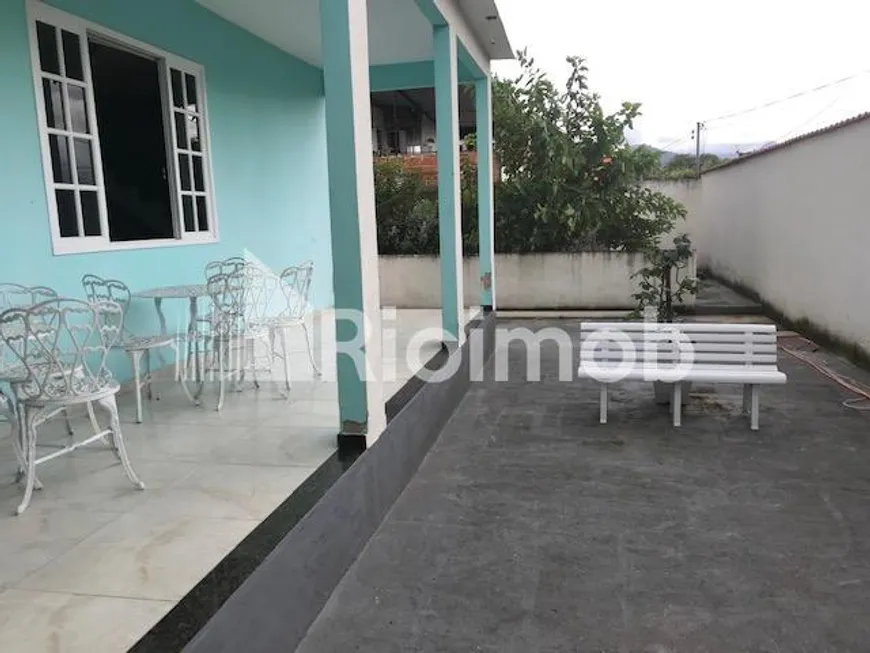 Foto 1 de Casa com 2 Quartos à venda, 516m² em Chacaras Arcampo, Duque de Caxias