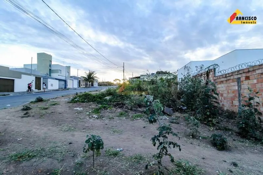 Foto 1 de Lote/Terreno à venda, 300m² em Santa Lúcia, Divinópolis