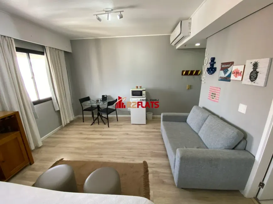 Foto 1 de Flat com 1 Quarto para alugar, 28m² em Moema, São Paulo