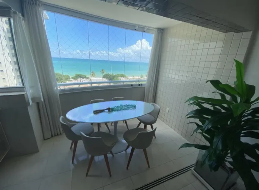 Foto 1 de Apartamento com 4 Quartos à venda, 150m² em Boa Viagem, Recife