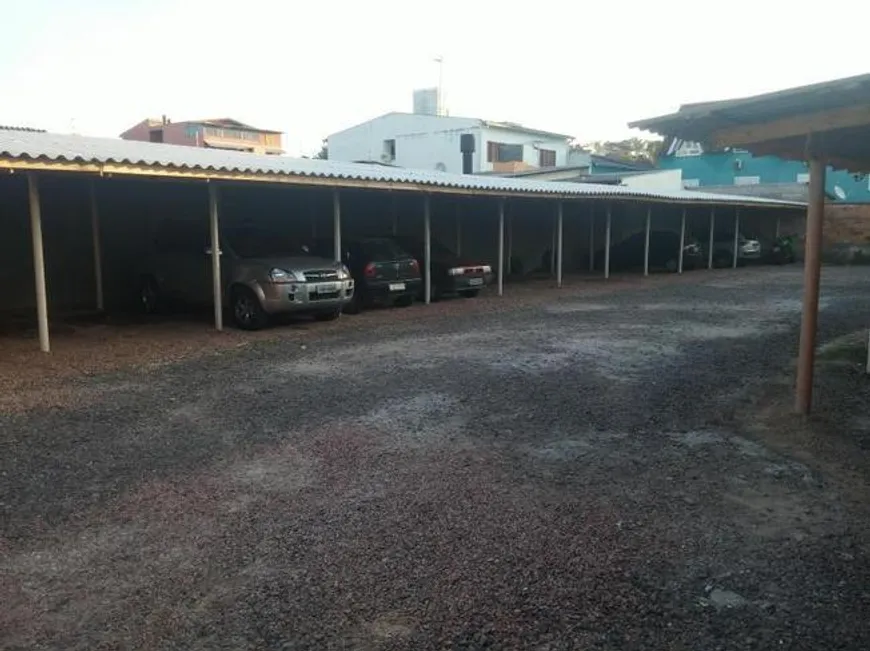 Foto 1 de Lote/Terreno à venda, 700m² em Camaquã, Porto Alegre