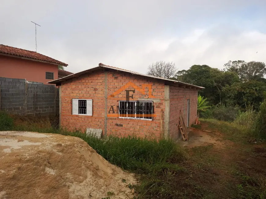 Foto 1 de Casa com 2 Quartos à venda, 70m² em Caetezal, Piedade