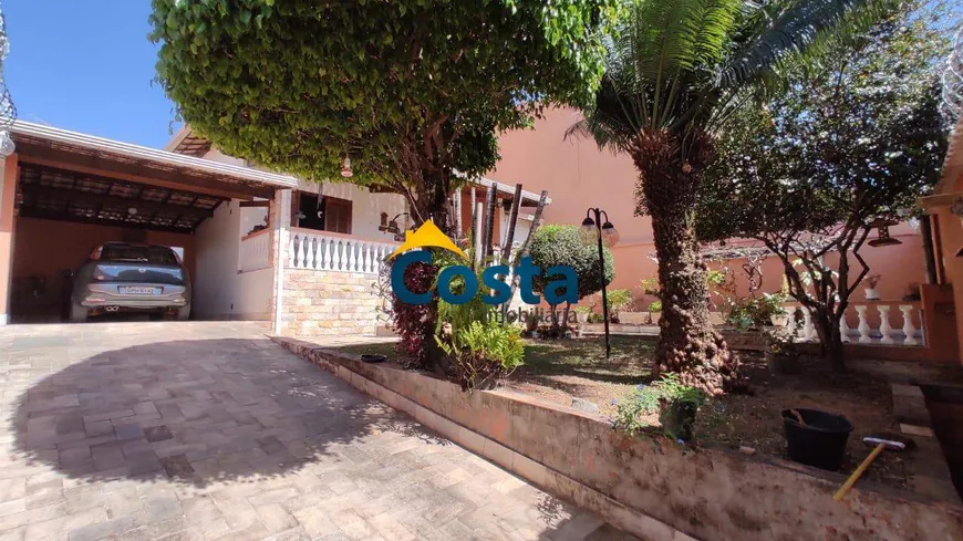 Foto 1 de Casa com 3 Quartos à venda, 160m² em Bom Retiro, Betim