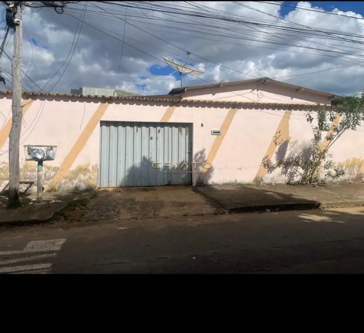 Foto 1 de Casa com 3 Quartos à venda, 139m² em Vila Jaiara Setor Norte, Anápolis