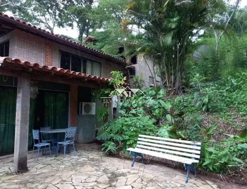 Foto 1 de Fazenda/Sítio com 4 Quartos à venda, 20000m² em Pedro do Rio, Petrópolis