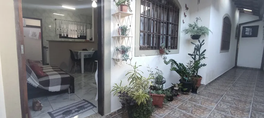 Foto 1 de Casa de Condomínio com 3 Quartos à venda, 50m² em Martin de Sá, Caraguatatuba