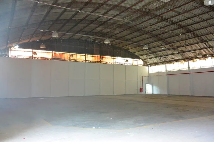 Foto 1 de Galpão/Depósito/Armazém para alugar, 2300m² em Jardim Belval, Barueri