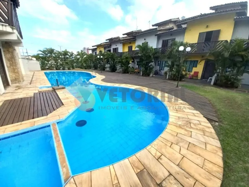 Foto 1 de Casa de Condomínio com 2 Quartos à venda, 80m² em Indaiá, Caraguatatuba