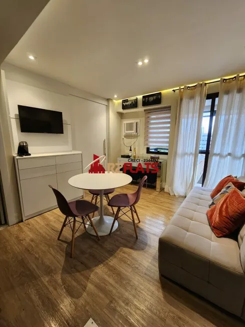 Foto 1 de Flat com 1 Quarto para alugar, 37m² em Moema, São Paulo