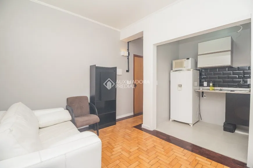 Foto 1 de Apartamento com 1 Quarto à venda, 25m² em Cidade Baixa, Porto Alegre