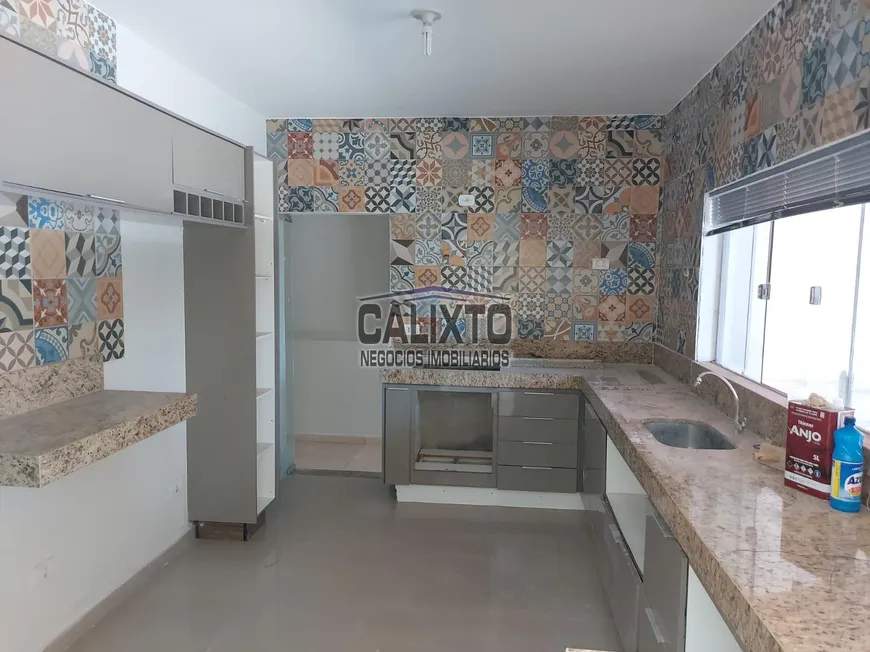 Foto 1 de Casa com 3 Quartos à venda, 215m² em Cidade Jardim, Uberlândia