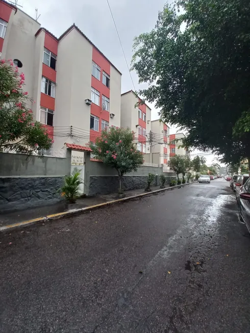 Foto 1 de Apartamento com 3 Quartos à venda, 59m² em Centro, Duque de Caxias