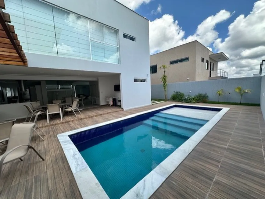 Foto 1 de Casa de Condomínio com 4 Quartos à venda, 400m² em Jardim Tavares, Campina Grande