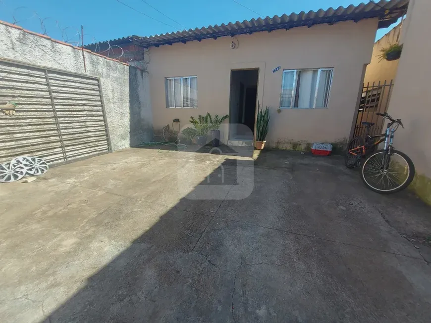 Foto 1 de Casa com 2 Quartos à venda, 94m² em Brasil, Uberlândia