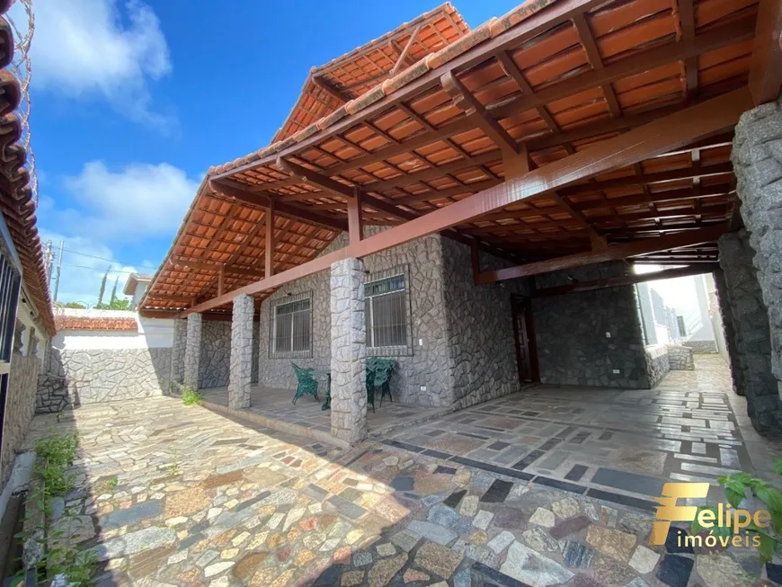 Foto 1 de Casa com 5 Quartos à venda, 360m² em Praia do Morro, Guarapari