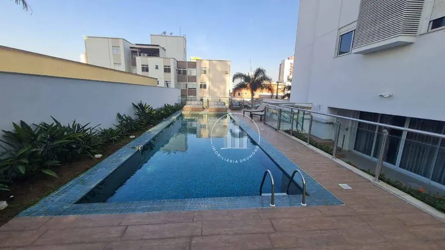 Foto 1 de Apartamento com 2 Quartos à venda, 79m² em Estreito, Florianópolis