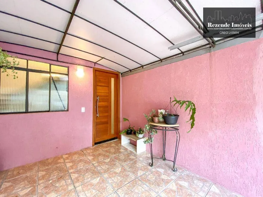 Foto 1 de Casa de Condomínio com 2 Quartos à venda, 60m² em Fazendinha, Curitiba