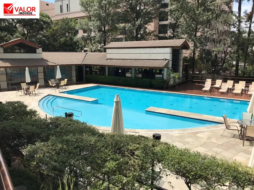 Foto 1 de Apartamento com 3 Quartos à venda, 185m² em Real Parque, São Paulo