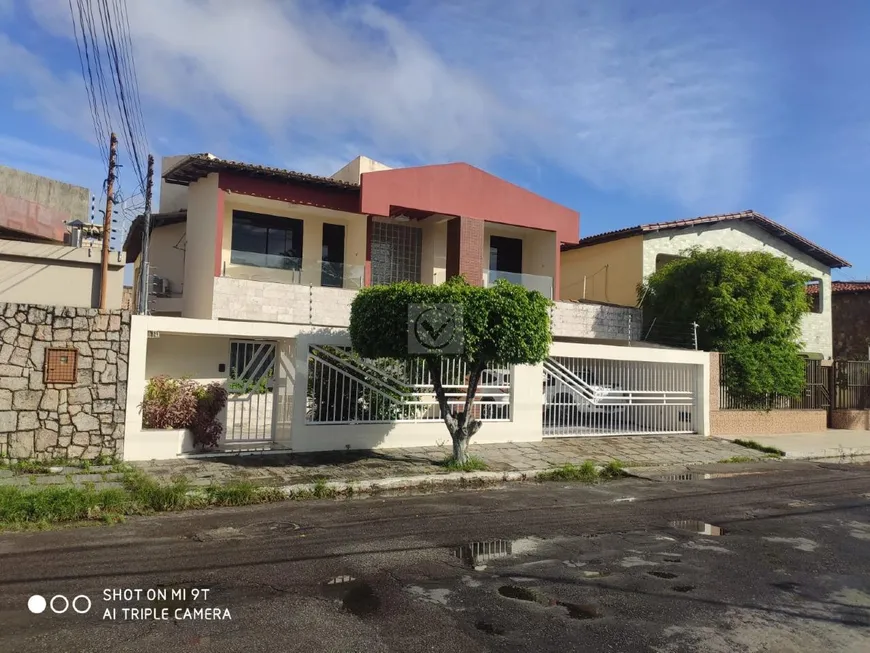 Foto 1 de Casa com 5 Quartos à venda, 390m² em Farolândia, Aracaju