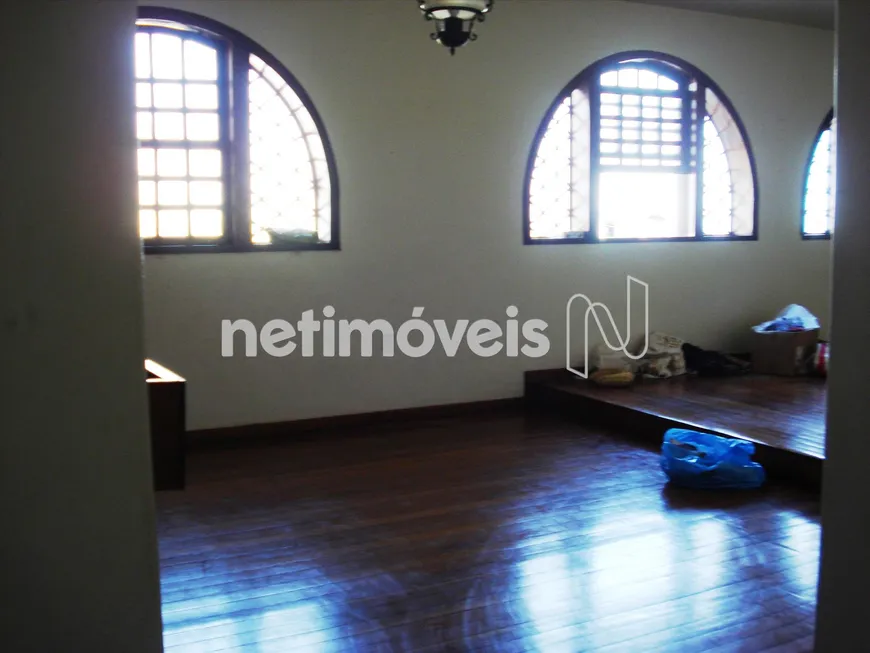 Foto 1 de Casa com 4 Quartos à venda, 383m² em Santa Efigênia, Belo Horizonte