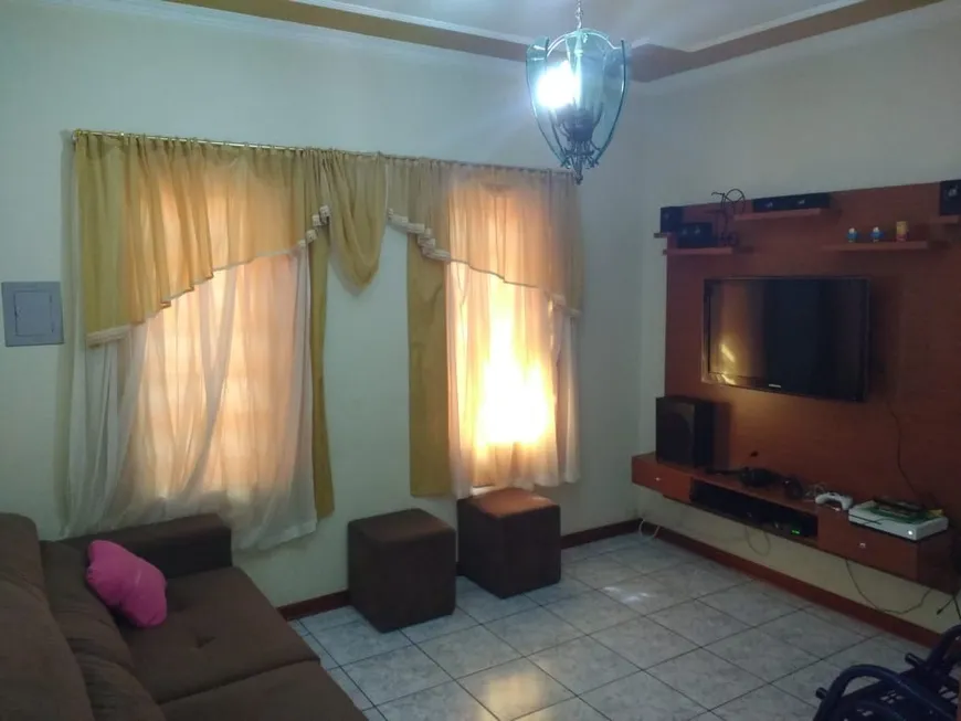 Foto 1 de Casa com 2 Quartos à venda, 194m² em Jardim Residencial Vitoria, Limeira