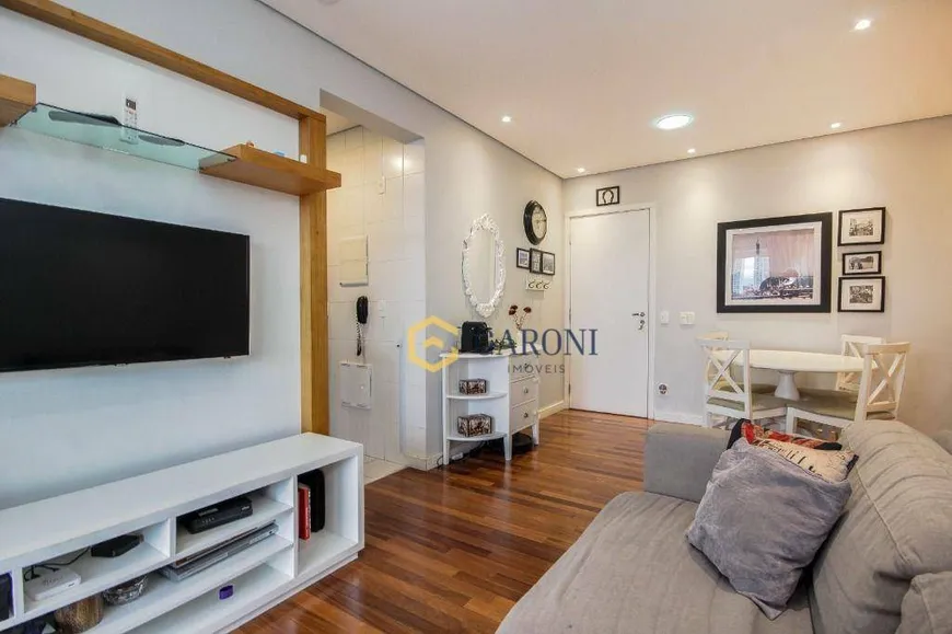 Foto 1 de Apartamento com 2 Quartos à venda, 66m² em Vila Anastácio, São Paulo