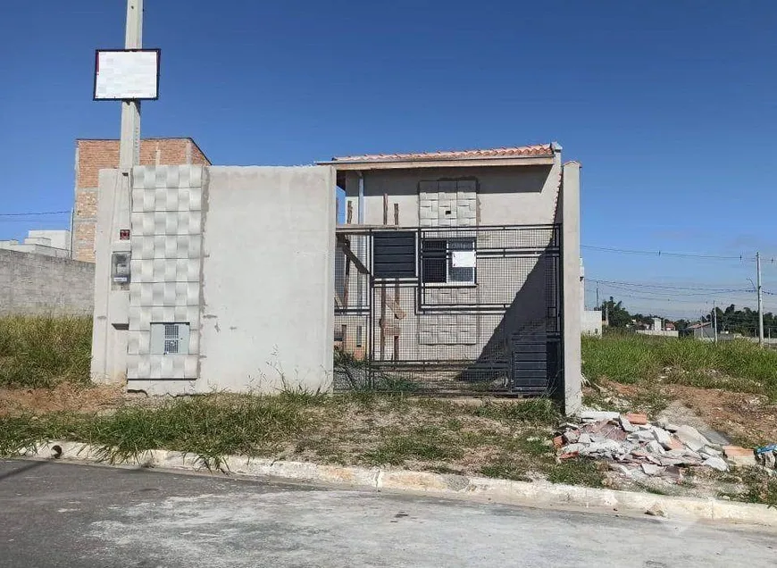 Foto 1 de Casa com 2 Quartos à venda, 69m² em Vila Areao, Taubaté