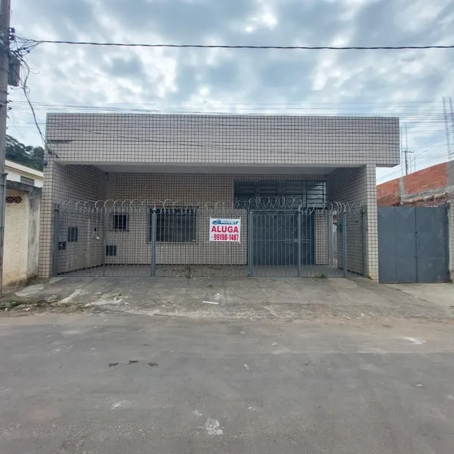 Foto 1 de Galpão/Depósito/Armazém para venda ou aluguel, 420m² em Poço Rico, Juiz de Fora