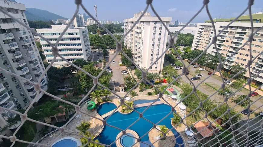 Foto 1 de Apartamento com 3 Quartos para venda ou aluguel, 74m² em Camorim, Rio de Janeiro