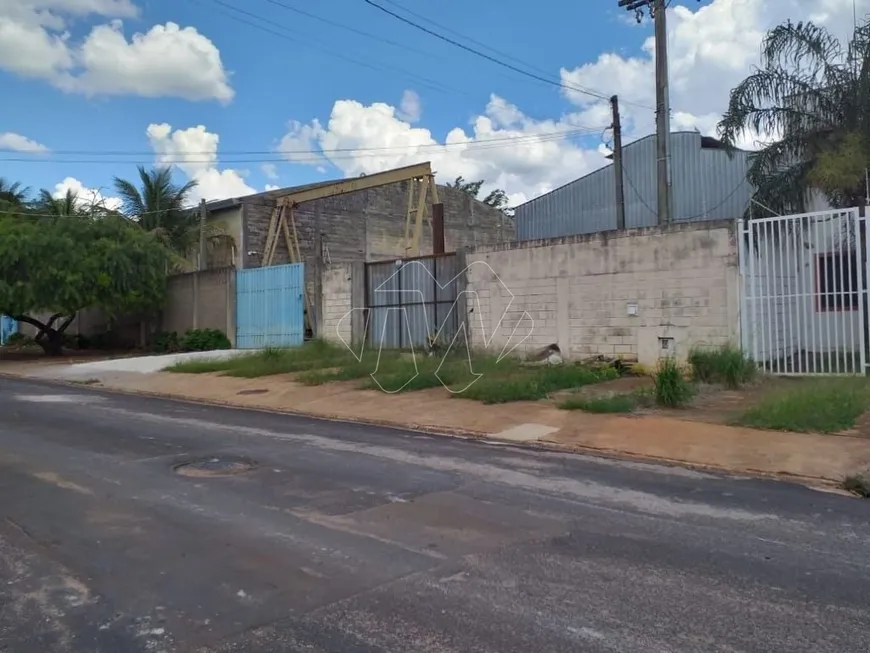 Foto 1 de Galpão/Depósito/Armazém à venda, 1200m² em Distrito Industrial, Araraquara