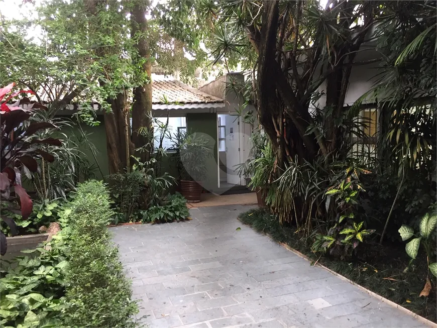 Foto 1 de Casa com 4 Quartos para venda ou aluguel, 317m² em Pinheiros, São Paulo